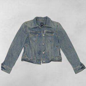 GAP Classic Denim Trucker Jacket Women's XS Medium Wash Blue Jean Jacket